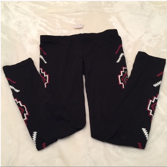 F21 Aztec print leggings size M - Picture 1 of 4